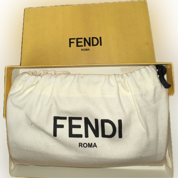 GUC Fendi Vitello Century Hypnoteyes Zip MONSTER Wallet Bubblegum INCLUSIVE Box+ - Picture 14 of 14